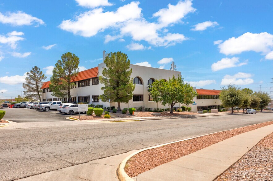 7500 Viscount Blvd, El Paso, TX à louer - Photo de l’immeuble – Image 2 sur 29