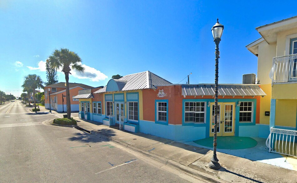 901 Avenue D, Fort Pierce, FL à louer - Photo de l’immeuble – Image 2 sur 31
