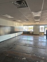 8450 W Sahara Ave, Las Vegas, NV à louer Photo intérieure– Image 2 sur 6