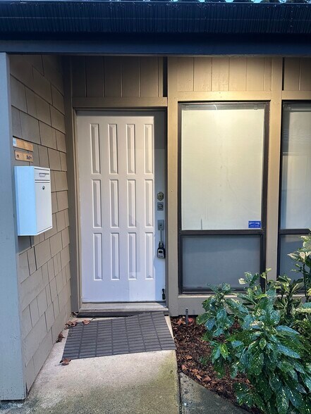 7509 Madison Ave, Citrus Heights, CA à louer - Photo de l’immeuble – Image 2 sur 11