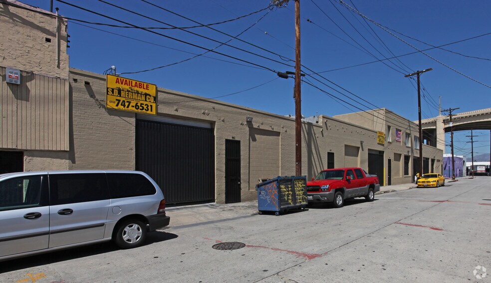 653-663 S Anderson St, Los Angeles, CA à louer - Photo de l’immeuble – Image 2 sur 2