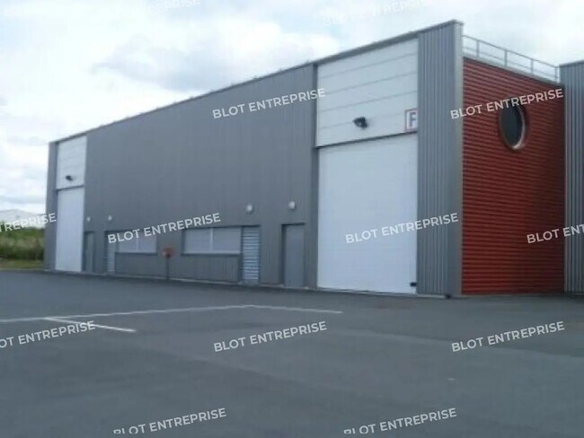 Plus de détails pour Industriel/Logistique à louer