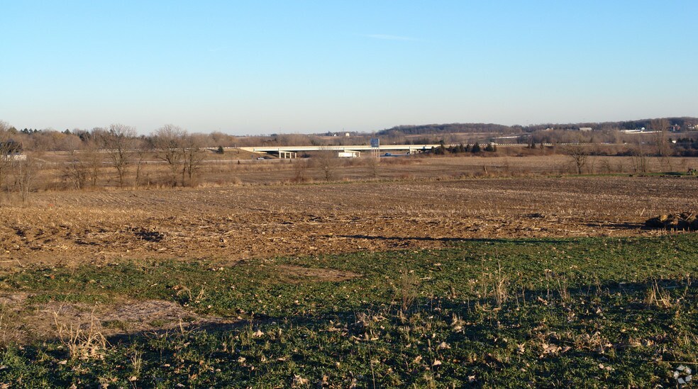 Richfield Pky, Richfield, WI à vendre - Photo de l’immeuble – Image 3 sur 6