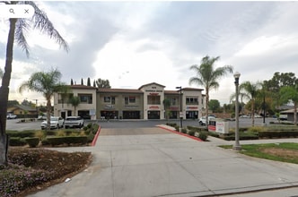 9644 Magnolia Ave, Riverside, CA à louer Photo intérieure– Image 2 sur 6