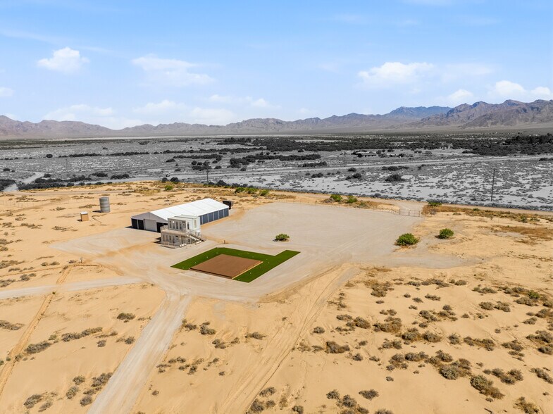 Cactus Rd & Brookmore Rd, Baker, CA à vendre - Photo de l’immeuble – Image 2 sur 62