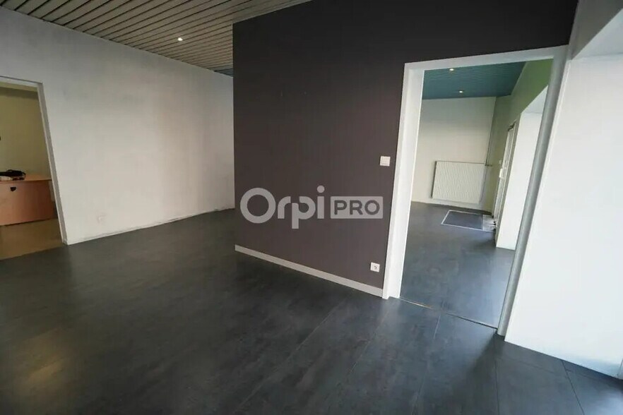 Local commercial dans Dijon à louer - Photo de l’immeuble – Image 2 sur 5