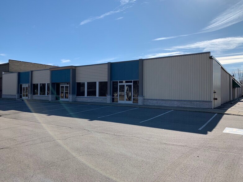 1160 E Napier Ave, Benton Harbor, MI à louer - Photo de l’immeuble – Image 2 sur 17