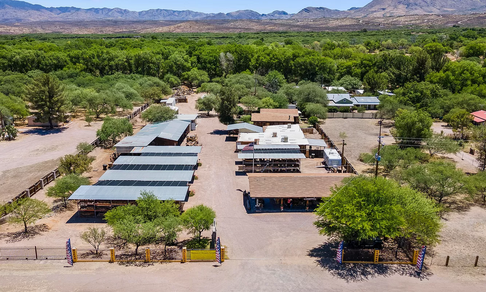 2007 E Frontage Rd, Tumacacori, AZ à vendre - Photo principale – Image 1 sur 1
