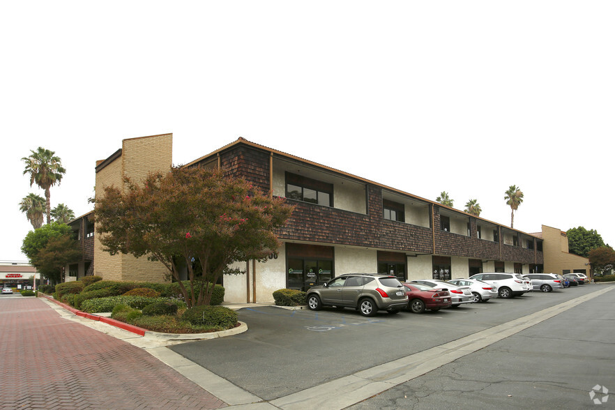 6700-6800 Indiana Ave, Riverside, CA à louer - Photo de l’immeuble – Image 3 sur 4