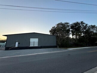 Plus de détails pour 424 S Deleon Ave, Titusville, FL - Industriel/Logistique à vendre