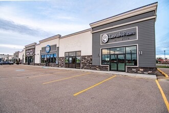 179 Leva Ave, Red Deer, AB à louer Photo intérieure– Image 2 sur 2