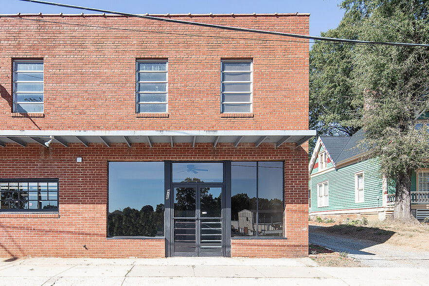 426 Western Ave, Statesville, NC à louer - Photo de l’immeuble – Image 1 sur 51