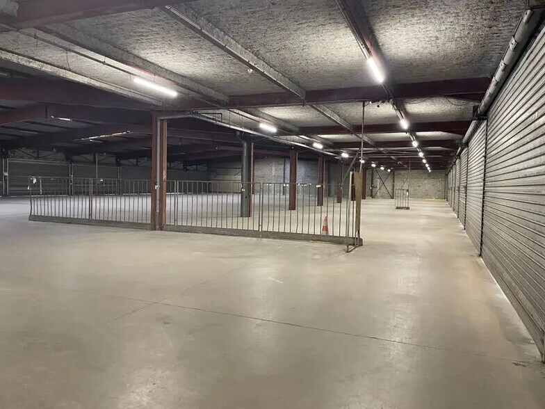 Local d'activités dans Garges-lès-Gonesse à vendre - Photo intérieure – Image 2 sur 7
