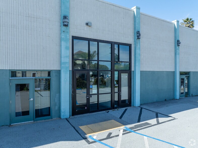 1201 Main St, Redwood City, CA à louer - Photo principale – Image 1 sur 14