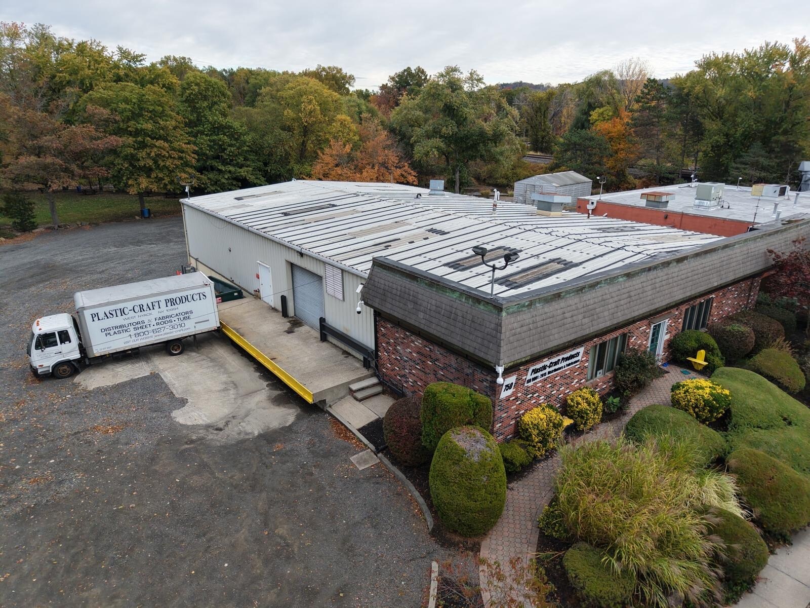 750 W Nyack Rd, West Nyack, NY à louer Photo principale– Image 1 sur 7