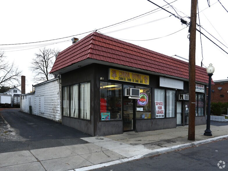 115 W Westfield Ave, Roselle Park, NJ à louer - Photo principale – Image 1 sur 6