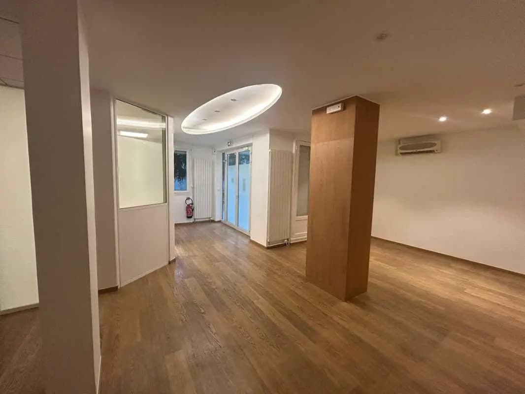 Bureaux/Médical dans Paris à louer Photo intérieure– Image 1 sur 8