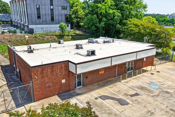 1416 W Trade St, Charlotte, NC à vendre - Photo de l’immeuble – Image 1 sur 26