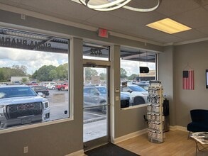 1312 E Common St, New Braunfels, TX à louer Photo intérieure– Image 2 sur 6