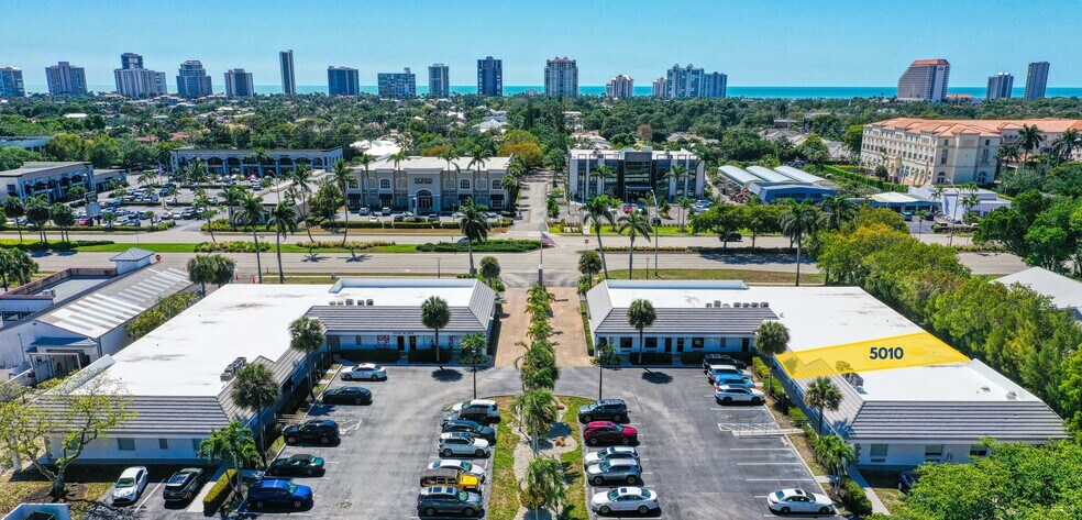 5000-5012 Tamiami Trl N, Naples, FL à louer - Photo de l’immeuble – Image 1 sur 2