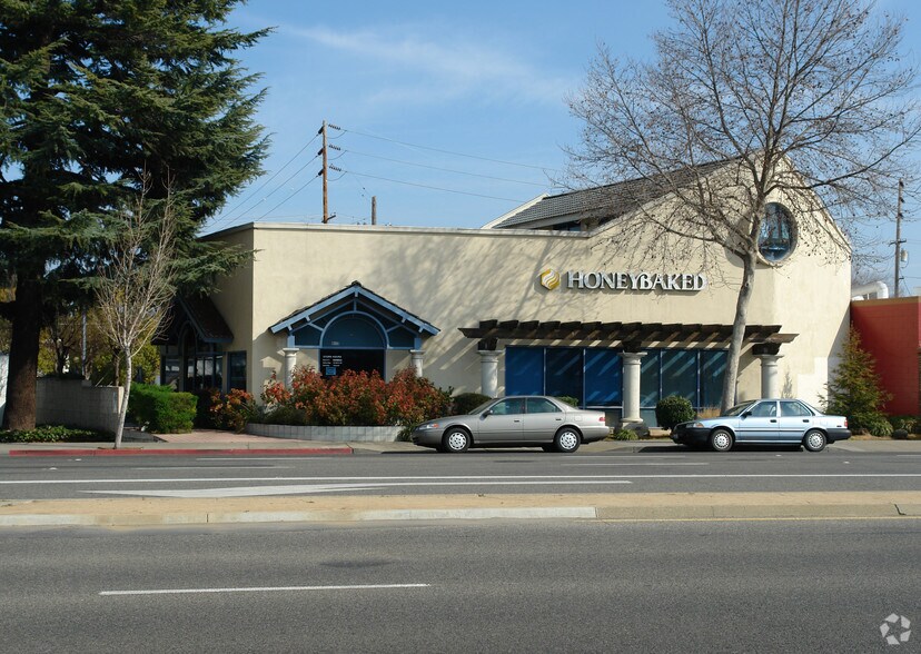 4113 El Camino Real, Palo Alto, CA à louer - Photo de l’immeuble – Image 2 sur 3