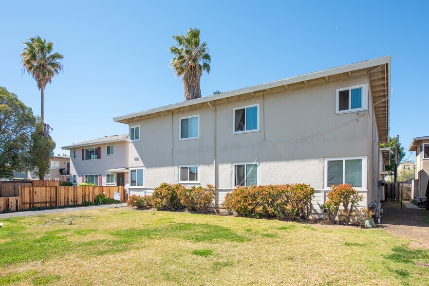 1749 Hester Ave, San Jose, CA à vendre - Photo de l’immeuble – Image 2 sur 12