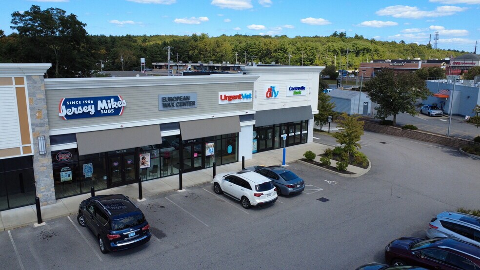 473 Putnam Pike, Greenville, RI à louer - Photo de l’immeuble – Image 2 sur 9