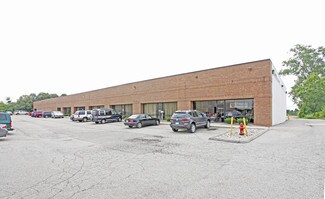 Plus de détails pour 1465 Axtell Dr, Troy, MI - Local d'activités à louer
