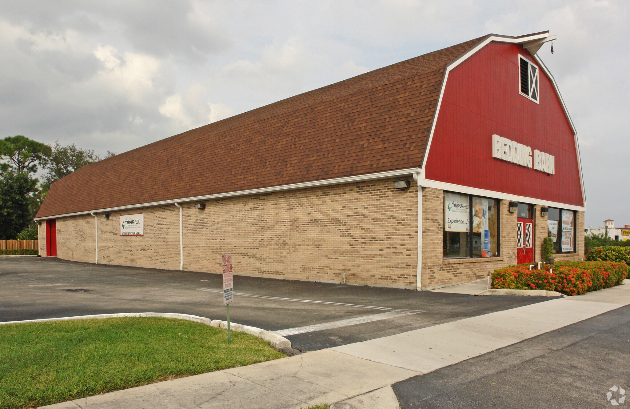 2727 W Hillsboro Blvd, Deerfield Beach, FL à louer Photo principale– Image 1 sur 4