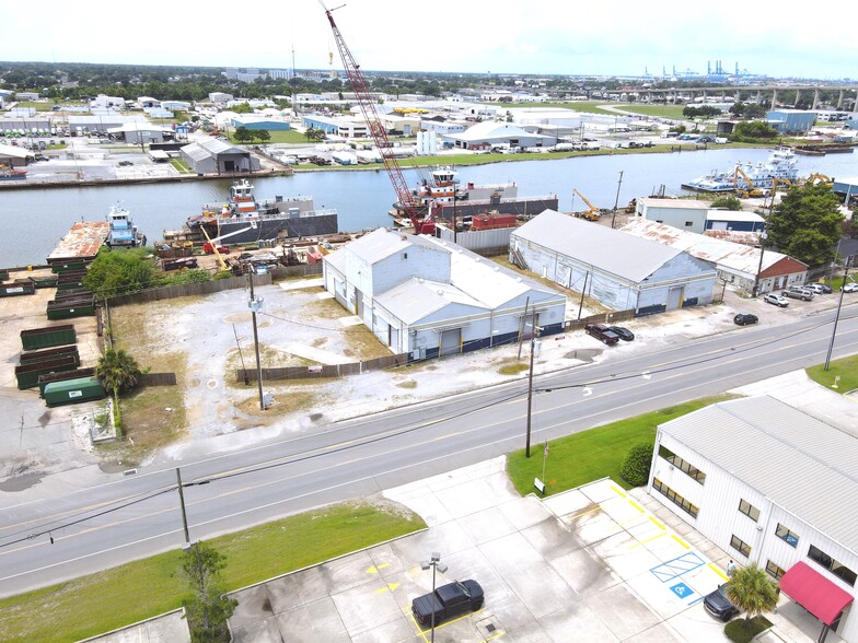 1208 Peters Rd, Harvey, LA à louer - Photo de l’immeuble – Image 2 sur 12