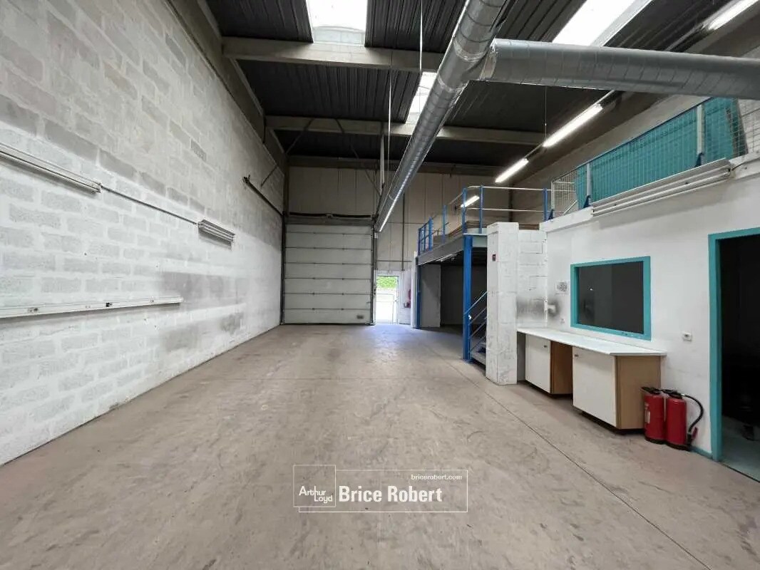 Bureau dans Lyon à louer Photo de l’immeuble– Image 1 sur 6