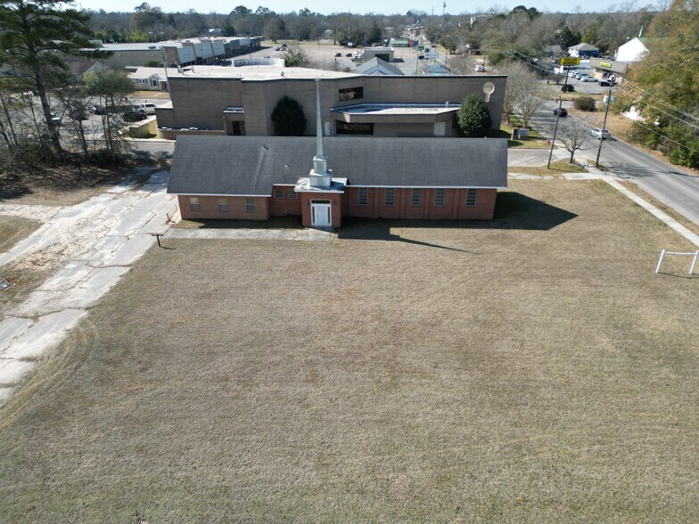 702 E Church St, Atmore, AL à vendre - Photo de l’immeuble – Image 2 sur 27