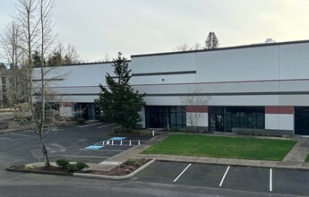 25999 SW Canyon Creek Rd, Wilsonville, OR à louer Photo de l’immeuble– Image 2 sur 2