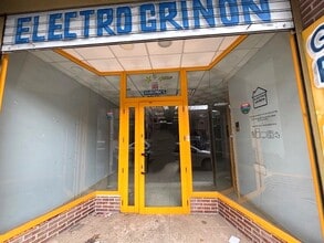 Local commercial dans Griñón, Madrid à louer Photo intérieure– Image 1 sur 6