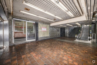 655 S Hope St, Los Angeles, CA à louer Photo intérieure– Image 2 sur 8