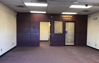 4000 W Dimond Blvd, Anchorage, AK à vendre Photo intérieure– Image 1 sur 2