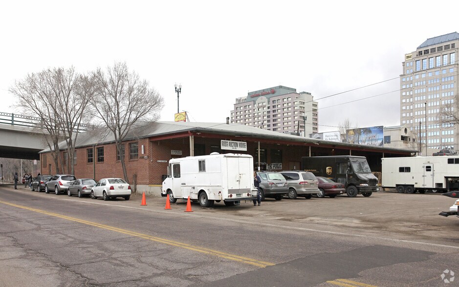 109 S Sierra Madre St, Colorado Springs, CO à louer - Photo de l’immeuble – Image 2 sur 3