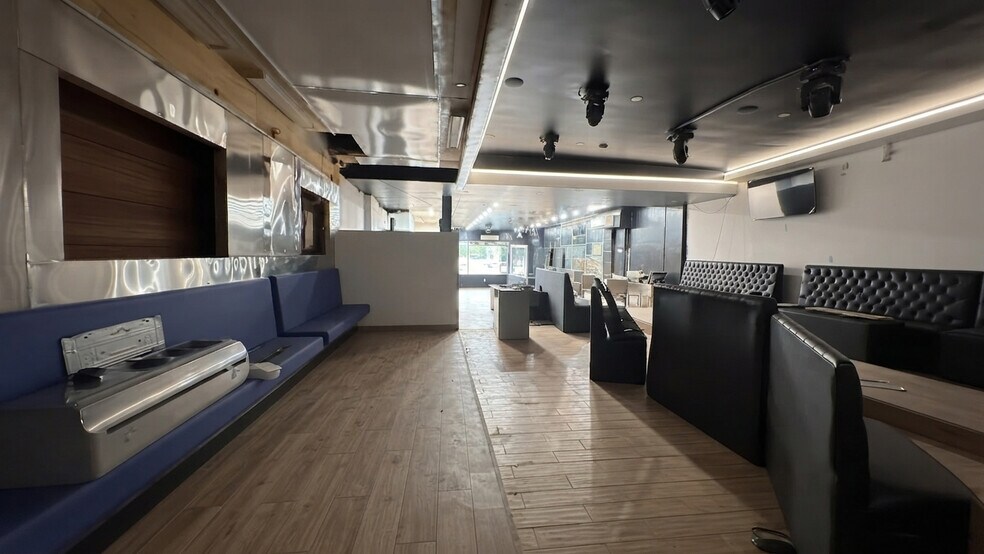 1183 Broadway, Brooklyn, NY à louer - Photo de l’immeuble – Image 3 sur 11