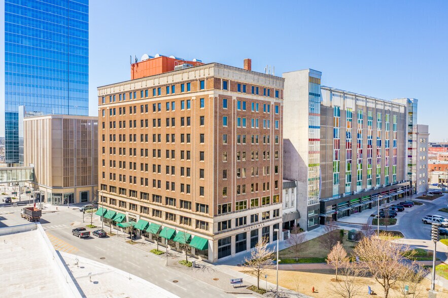 105 N Hudson Ave, Oklahoma City, OK à louer - Photo de l’immeuble – Image 3 sur 9