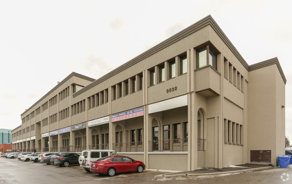 9030 Leslie St, Richmond Hill, ON à louer - Photo de l’immeuble – Image 2 sur 5