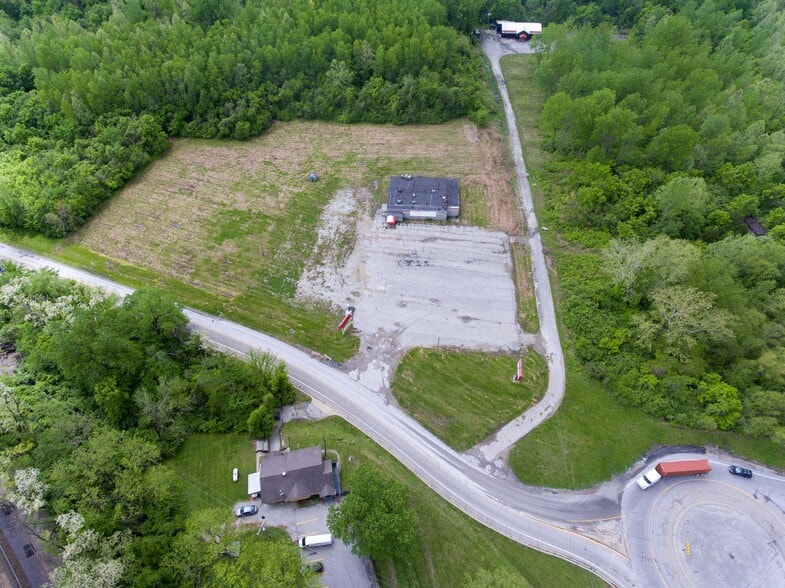 60 Four Corners Ln, Centreville, IL à vendre - Photo de l’immeuble – Image 2 sur 12