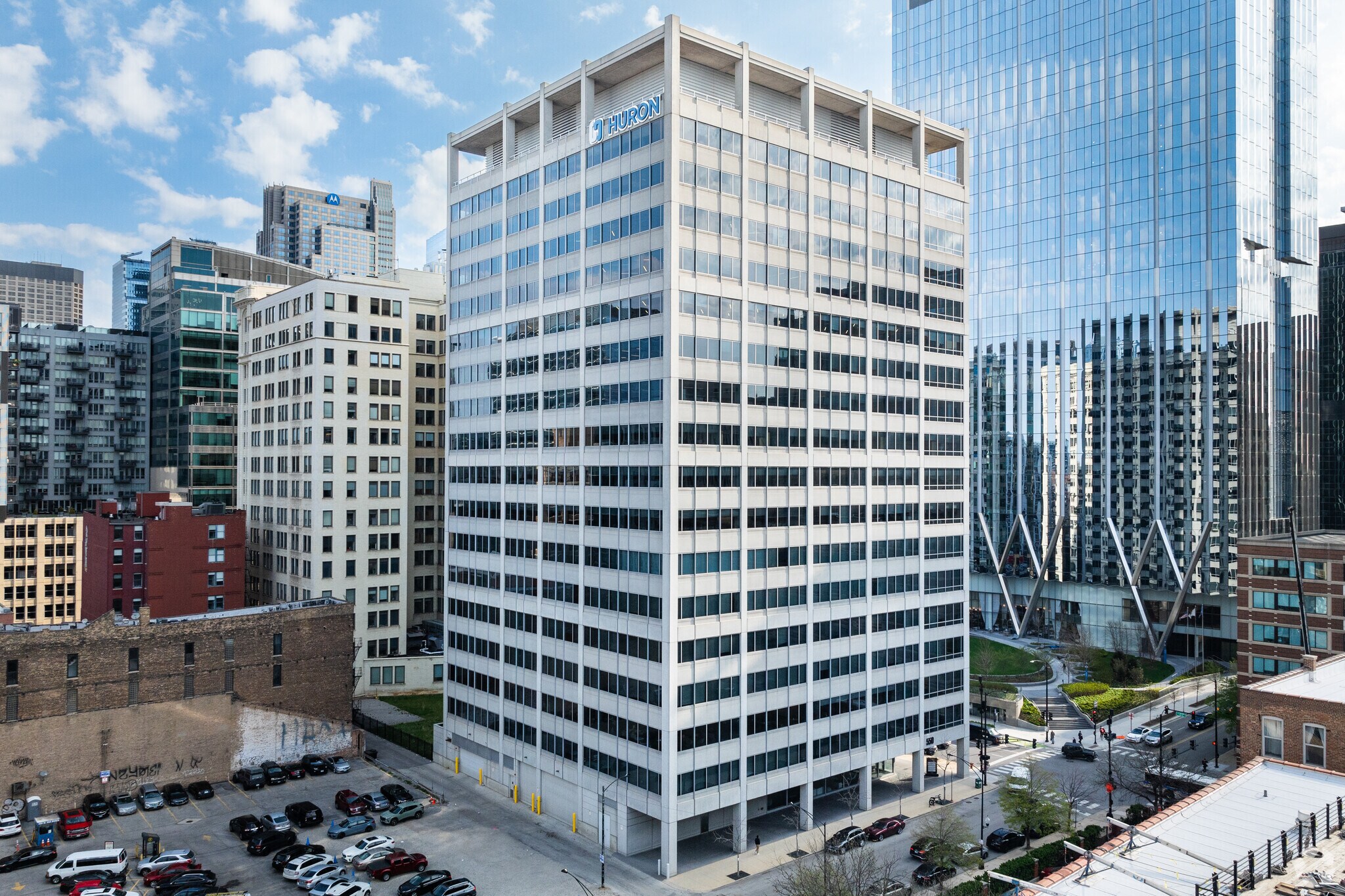 550 W Van Buren St, Chicago, IL à louer Photo de l’immeuble– Image 1 sur 7