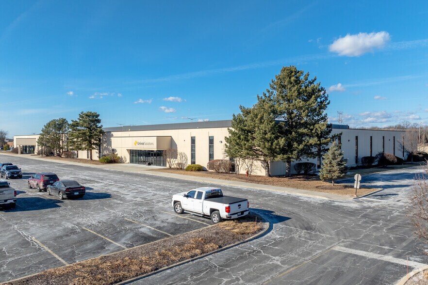 2500 Warrenville Rd, Downers Grove, IL à louer - Photo de l’immeuble – Image 3 sur 5