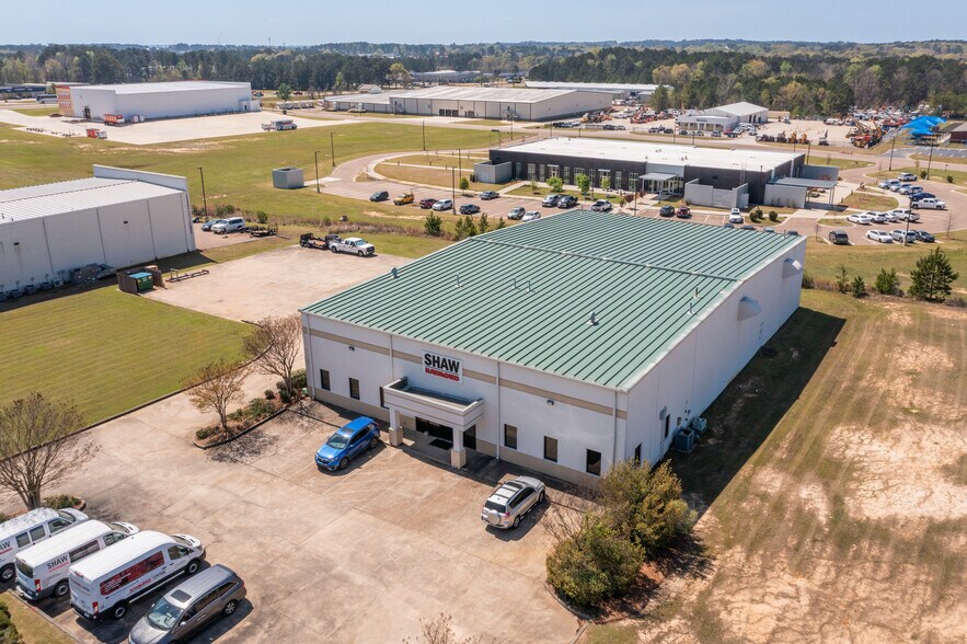 107 Metroplex Blvd, Jackson, MS à louer - Photo de l’immeuble – Image 3 sur 10