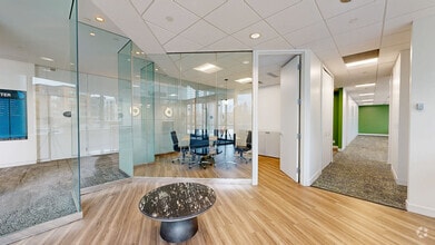 3033 Excelsior Blvd, Minneapolis, MN à louer Numérisation 3D Matterport– Image 1 sur 2