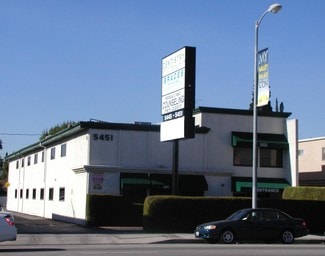 Plus de détails pour 5451 Laurel Canyon Blvd, Valley Village, CA - Bureau/Médical à louer