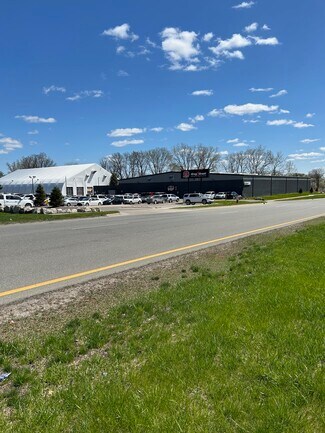 Plus de détails pour 45300 Mound Rd, Shelby Township, MI - Sports et loisirs à vendre