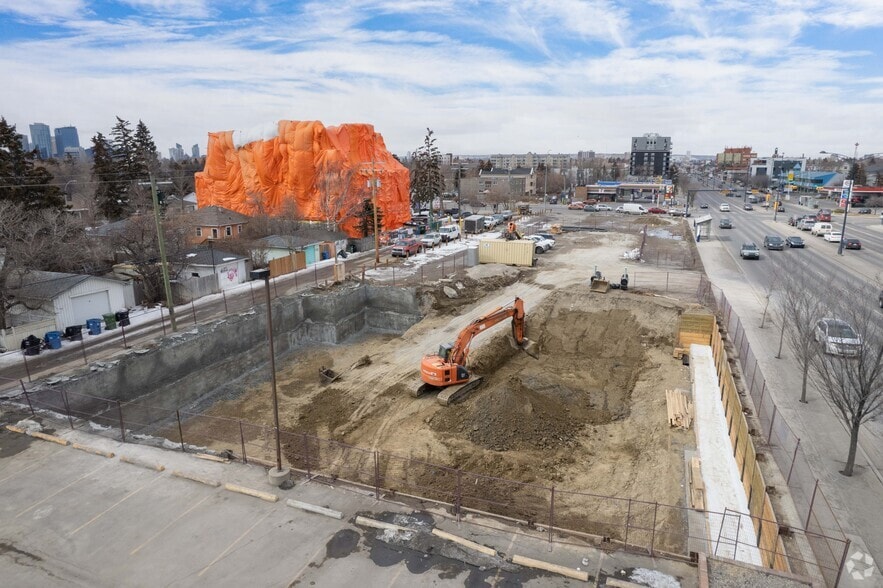 425 16 Av NE, Calgary, AB à louer - Photo de l’immeuble – Image 3 sur 10