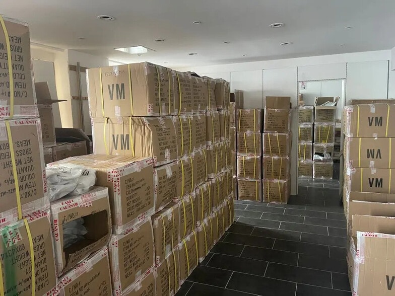 28 Rue Sainte-Foy, Paris à louer - Photo de l’immeuble – Image 3 sur 7