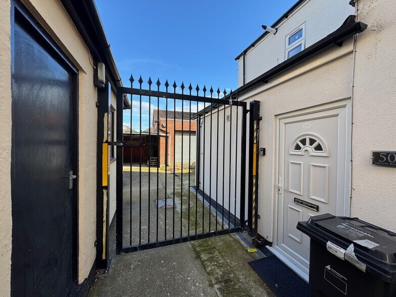 Milton Rd, Westcliff On Sea à vendre - Photo de l’immeuble – Image 2 sur 5